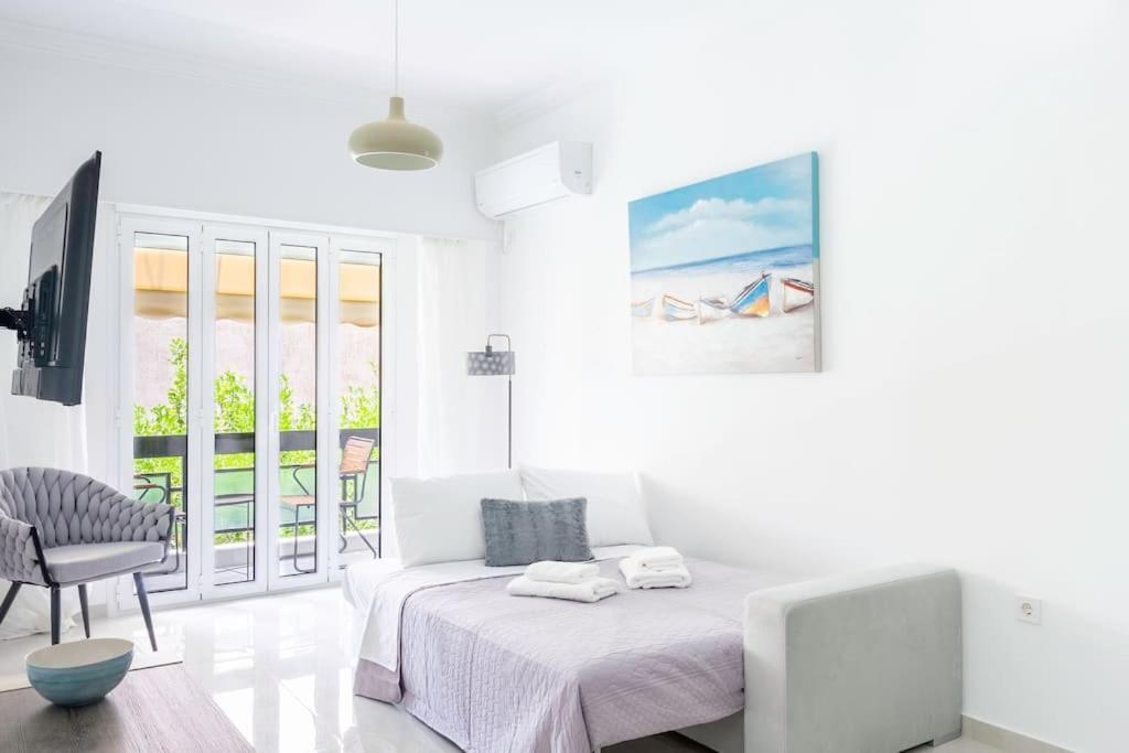 Alimos Sun-Filled Apartment Atene Esterno foto